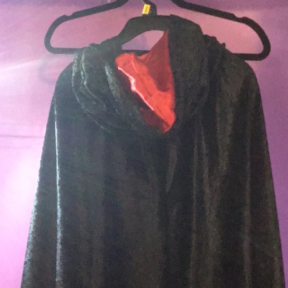 Costume - Picture 4 of 4